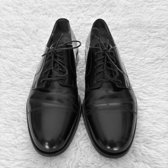 Cole Haan Black Leather Oxfords size 9 D main image 6